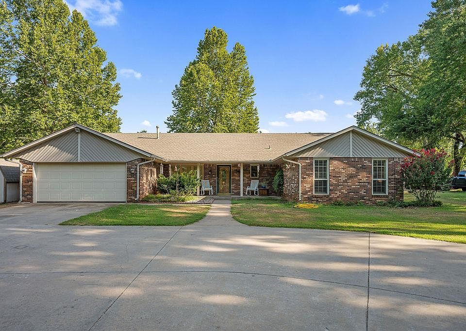 1st image of 2341 Squirrel Rd