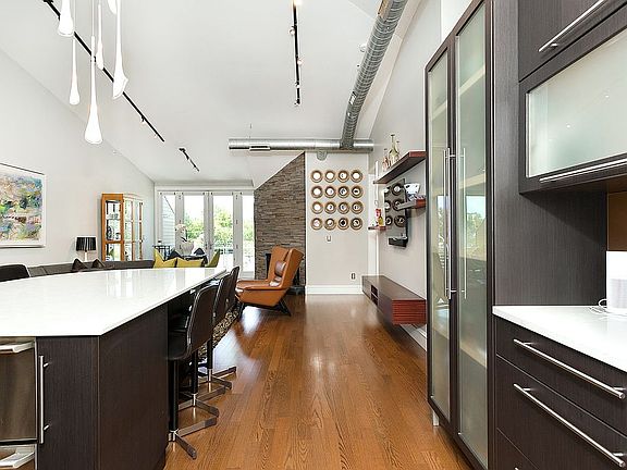 Entrance into Kitchen