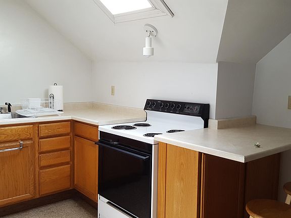3rd image of 63 Winchester Ave #3