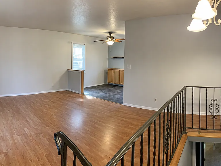 2609 W 55th St — Photo 2