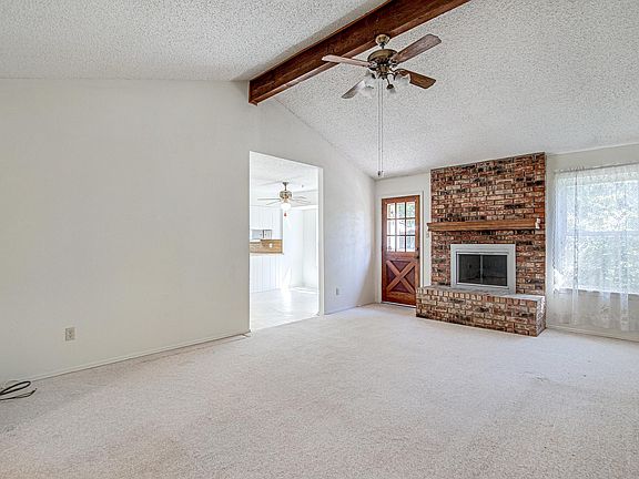 3rd image of 3816 Del Rio Dr
