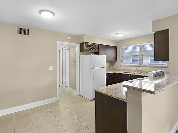 2nd image of 169 E Davis Blvd APT 2
