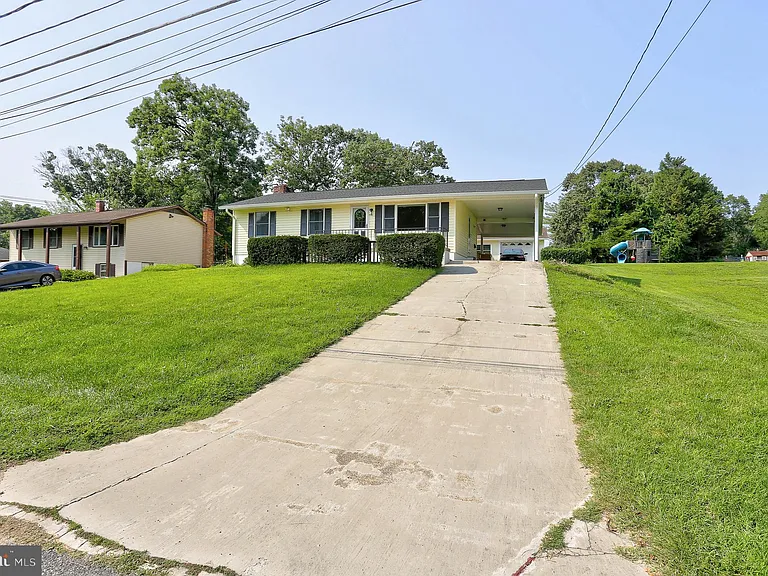 807 Danza Rd — Photo 46