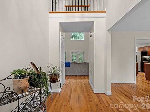 5th image of 9801 Joe Kerr Rd