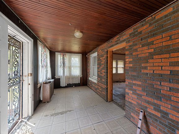 2nd image of 3612 Pennsylvania St