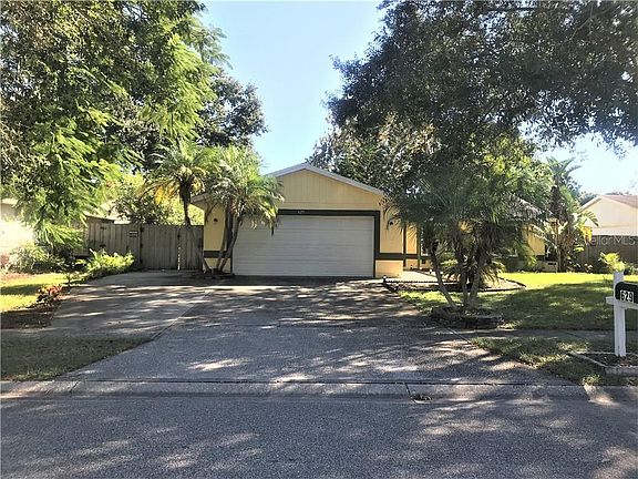 2nd image of 629 Timber Bay Cir W