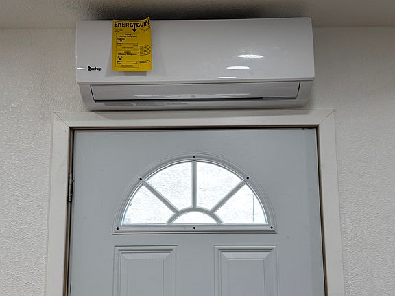 5th image of 1315 Dolores Ln