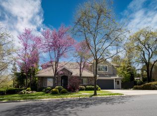 3605 Deer Ridge Ln, Auburn, CA 95602