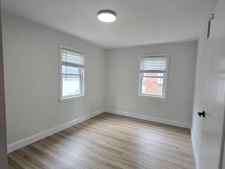 613 Willow Ave #1 — Photo 18