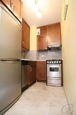 Rented by Bellmarc Realty | media 3