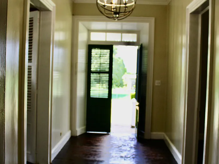40 Jg La Grange We St — Photo 11