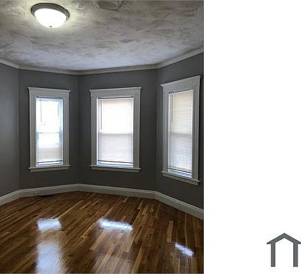 5th image of 828 Washington St APT 1