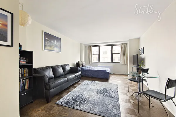 Sold by Stribling | media 1
