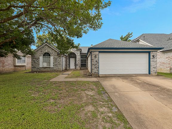 3rd image of 818 Sansome Dr