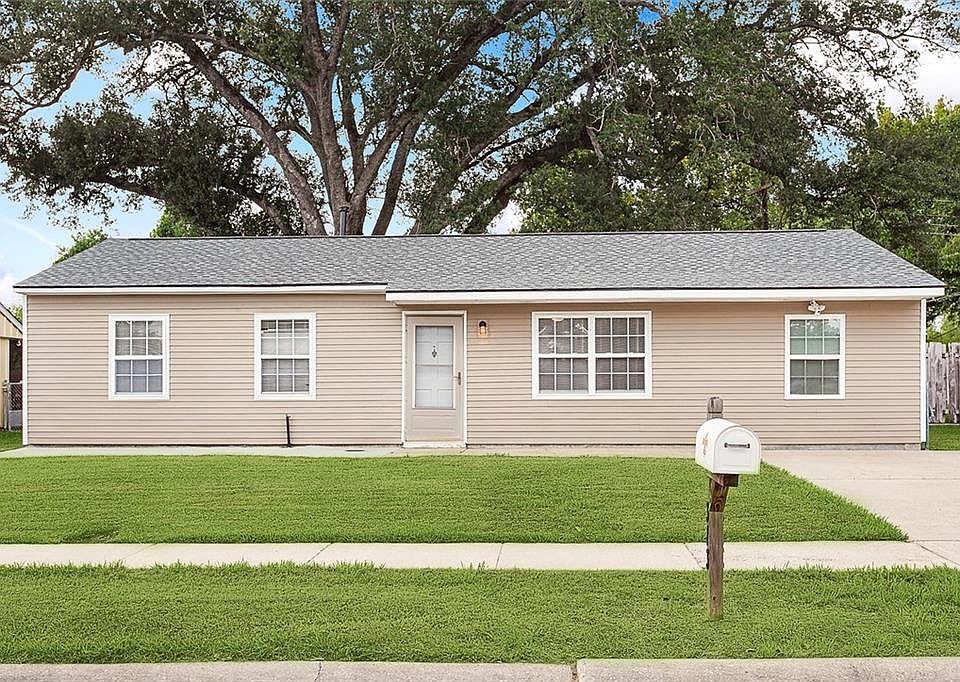 1st image of 313 W Tish Dr