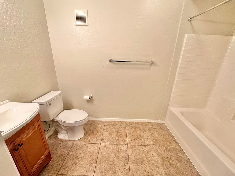 6868 Sky Pointe Dr #1036 — Photo 19