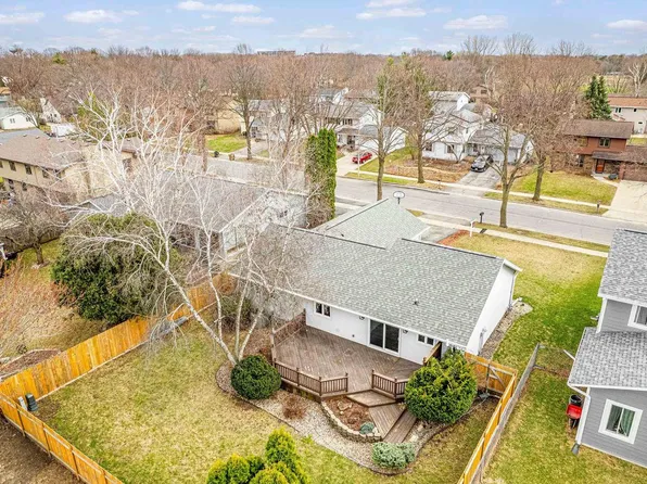 5118 HACKNEY Way, Madison, WI 53714