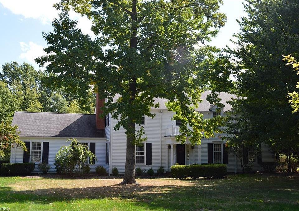 1st image of 27 Cohasset Dr