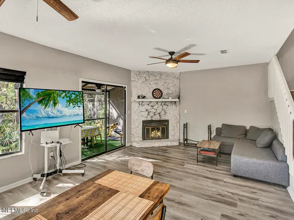 5568 LA MOYA Avenue #9, Jacksonville, FL 32210