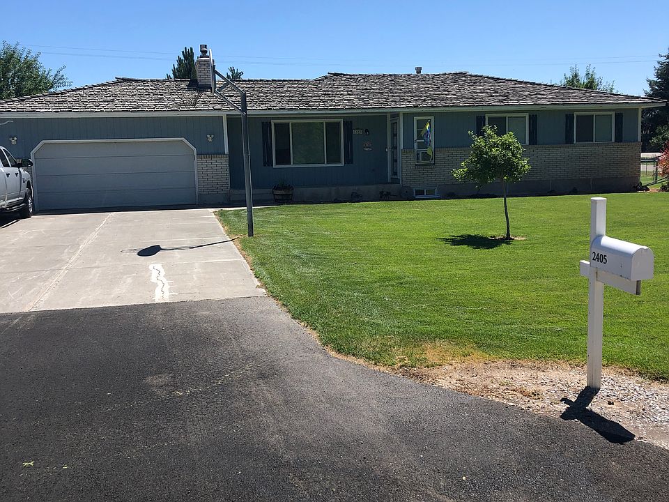 1st image of 2405 S Charlotte Dr