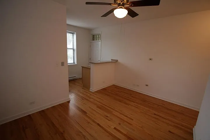 Kenwood Court — Photo 36
