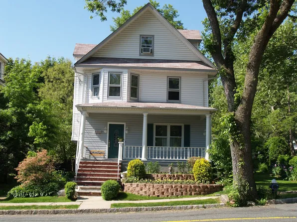 8 John St, Summit, NJ 07901