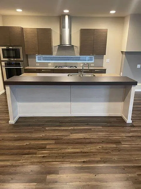 4 bed, 3213 sqft, $4,195 — Photo 3