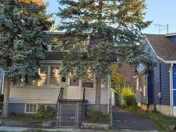 18 Spencer St, Newark, NJ 07106