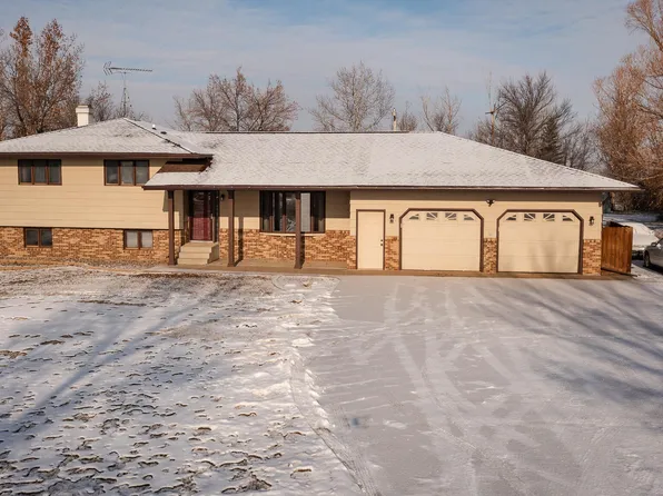 4733 Highway 200, Hazen, ND 58545