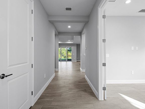 2nd image of 3045 Hideaway Pines Dr