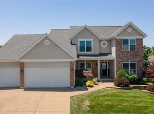 36 Savannah Hill Dr, Saint Peters, MO 63376