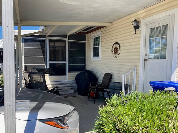 3rd image of 14708 Cortland Dr