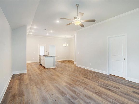 5th image of 2111 Wyldewood Way