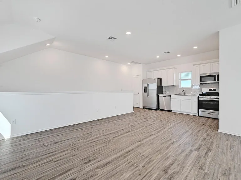139 Rioja Garage Apartment #GARAGE — Photo 6