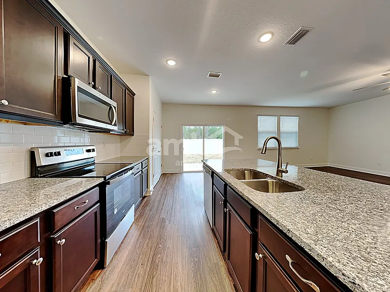 5921 Hampton Creek Rd — Photo 3