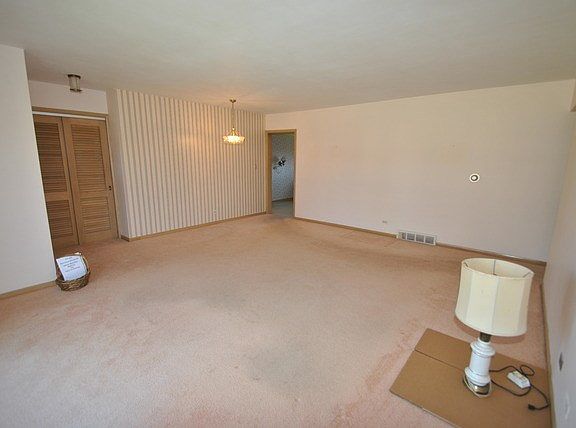 4th image of 11123 Canterbury St