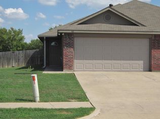 401 Heather St, Crowley, TX 76036
