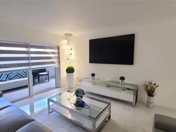 6095 W 18th Ave APT S105, Hialeah, FL 33012