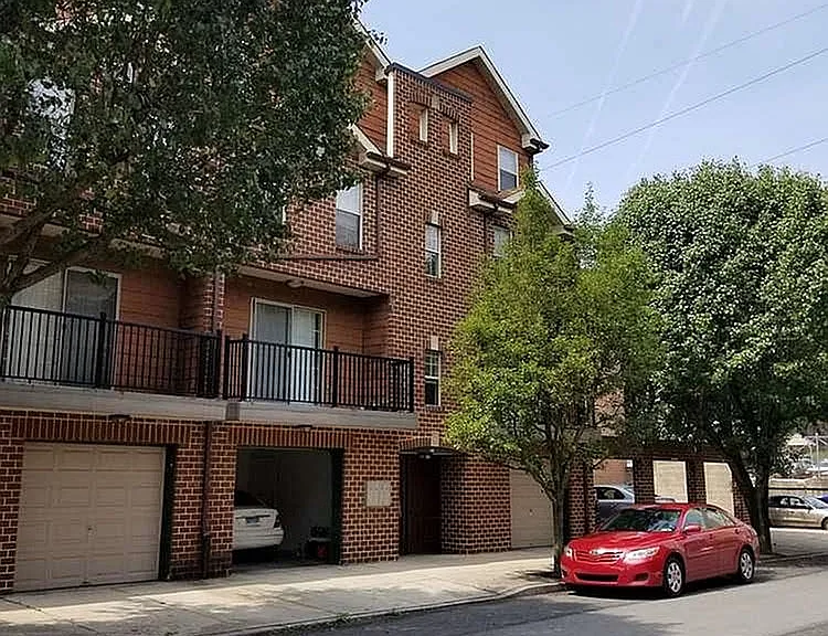 Mulberry Station Apartments — Photo 1