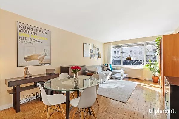 1st image of 150 E 61st St APT 4K