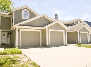 5593 NW Sunrise Meadow Ln, Blue Springs, MO 64064