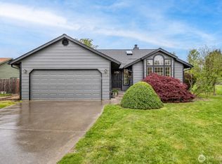 345 White River Dr, Pacific, WA 98047
