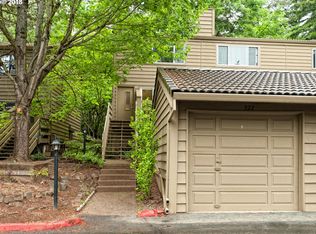 322 Cervantes Cir, Lake Oswego, OR 97035