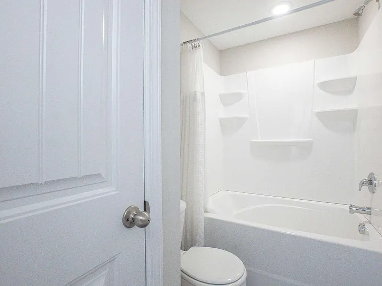30 Ellis Cir — Photo 35
