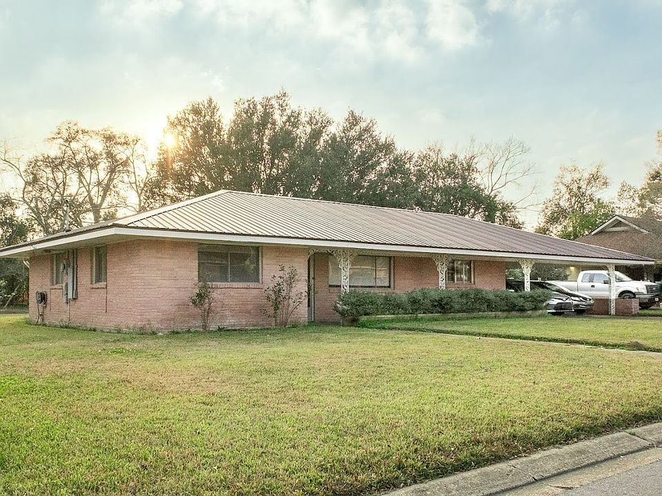 1st image of 118 S Demanade Blvd