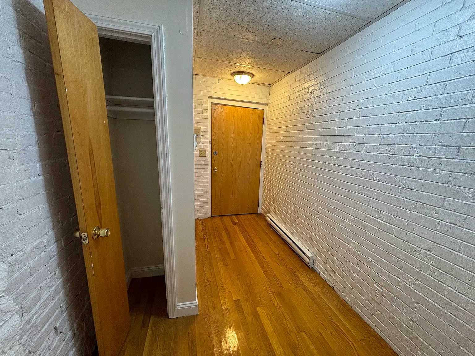 96 Tyler Street — Photo 4
