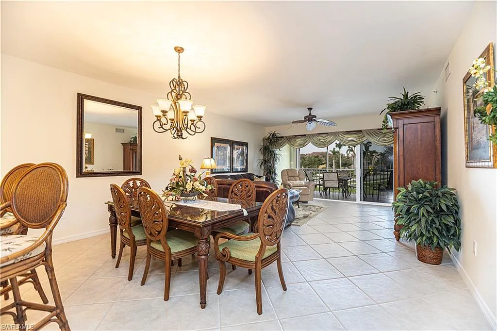 2 bed, 2.0 bath, 1363 sqft, $4,500 — Photo 3