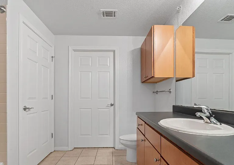 2517 Pearl St #312 — Photo 8