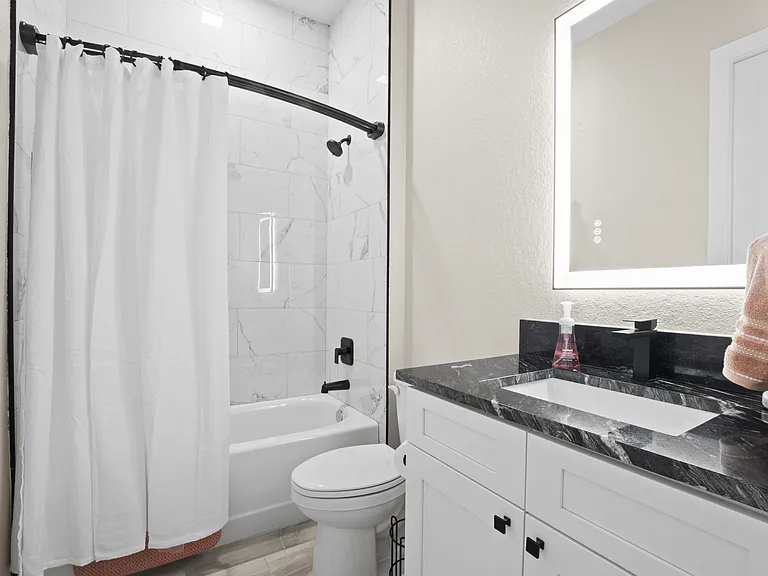 1104 Idylwild Dr NW — Photo 16