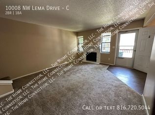 10008 NW Lema Dr APT C, Parkville, MO 64152
